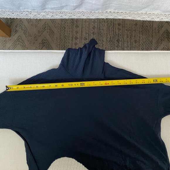 FP Movement Free People Oversized Navy Blue Ribbed Turtleneck Sweater XS - Picture 12 of 14
